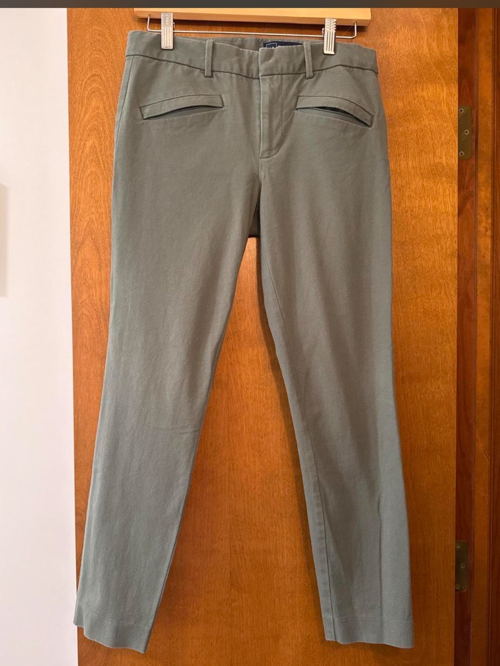 GAP Women’s Dress Pants in Olive